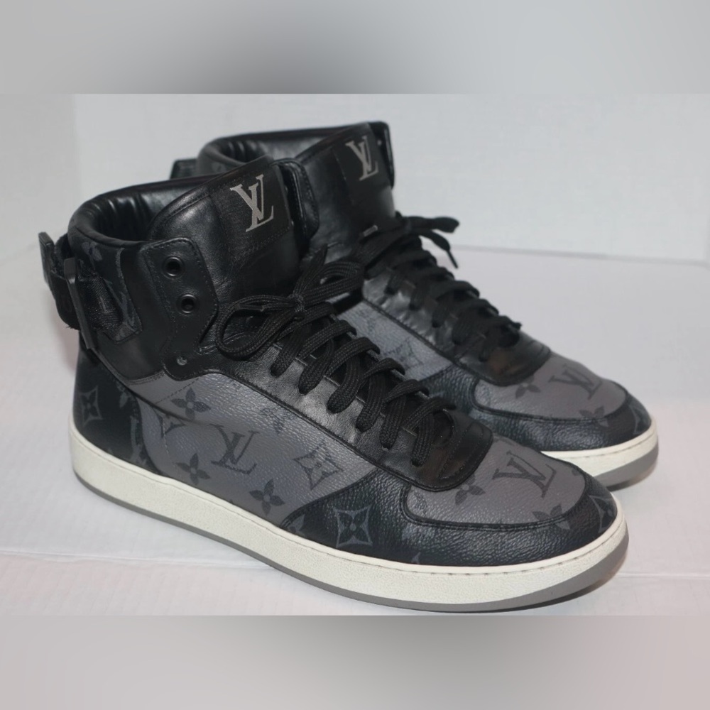 Louis Vuitton Black and Gray Sneakers with Suede and Leather Panels